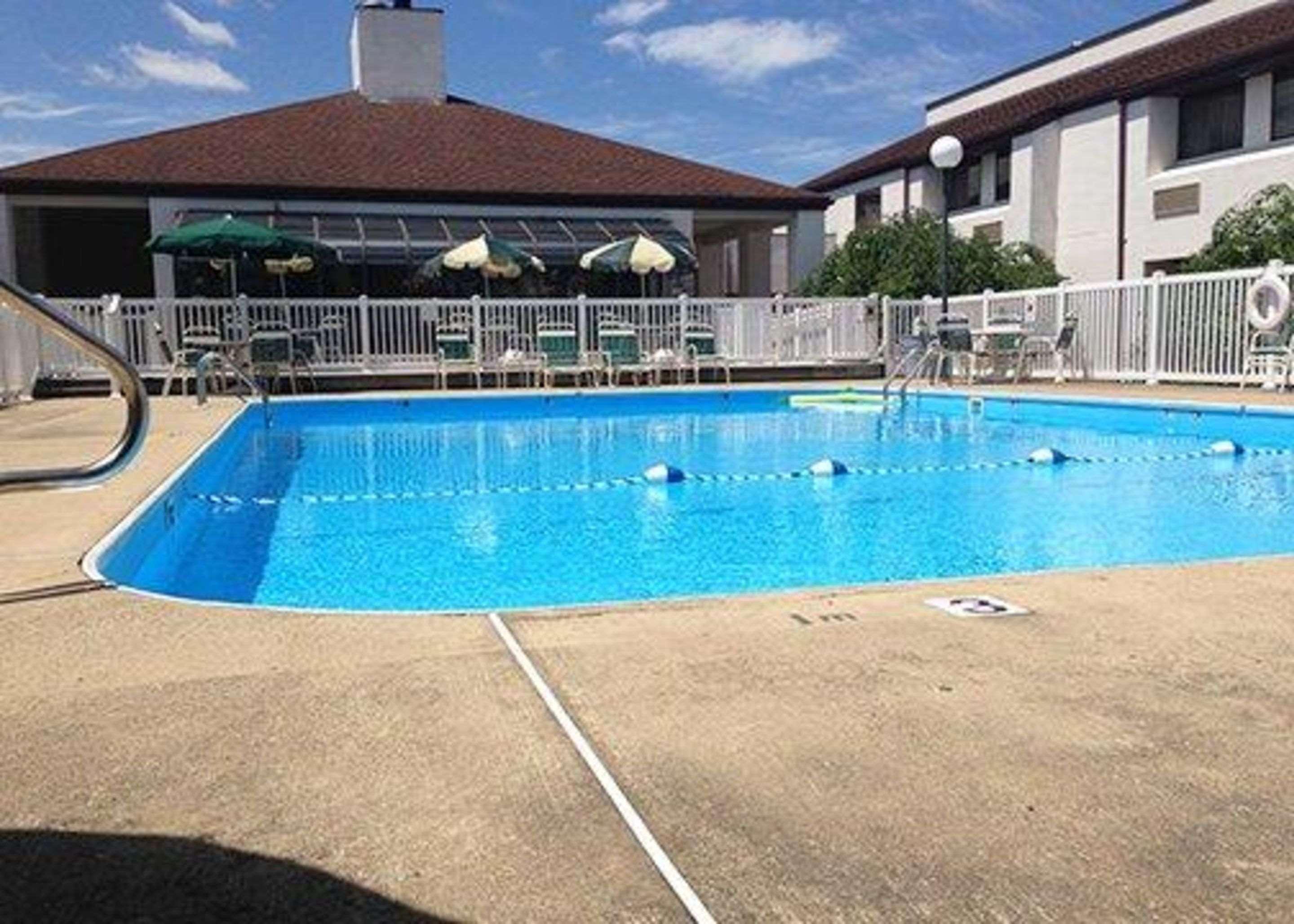 Quality Inn New Columbia-Lewisburg Екстер'єр фото