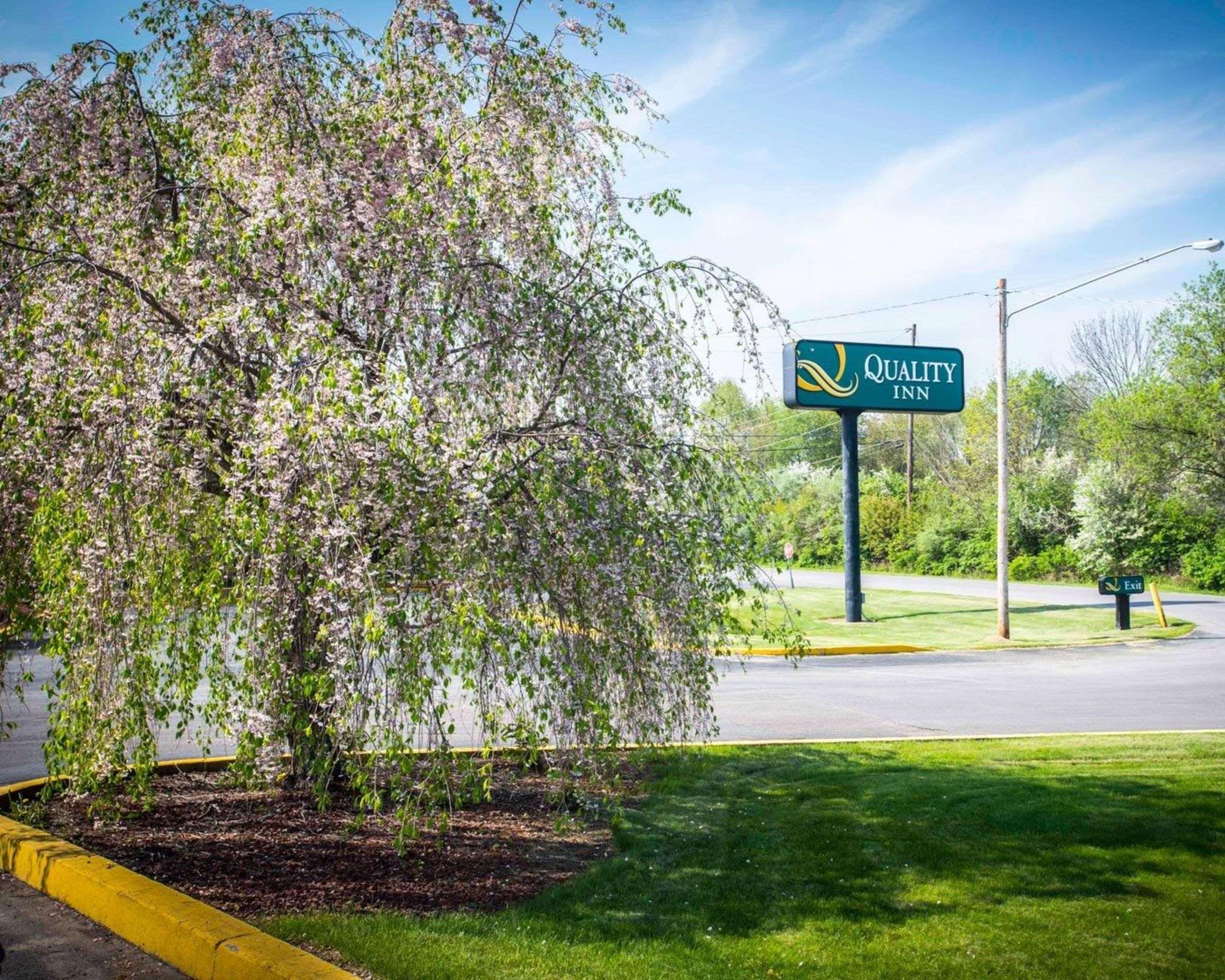 Quality Inn New Columbia-Lewisburg Екстер'єр фото